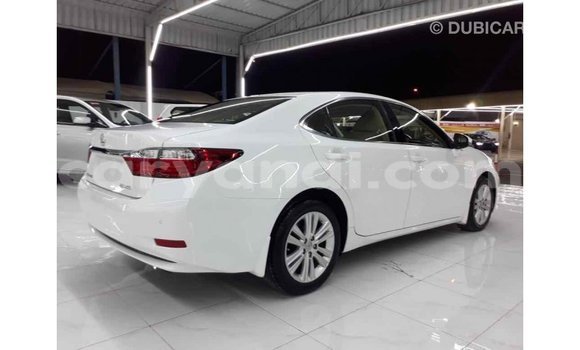 Buy Import Lexus ES White Car in Import - Dubai in Zambia Buy Import Lexus ES White Car in Import - Dubai in Zambia
