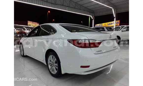 Buy Import Lexus ES White Car in Import - Dubai in Zambia Buy Import Lexus ES White Car in Import - Dubai in Zambia
