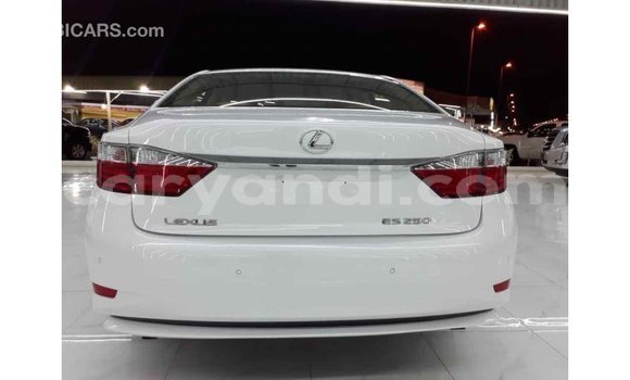 Buy Import Lexus ES White Car in Import - Dubai in Zambia Buy Import Lexus ES White Car in Import - Dubai in Zambia