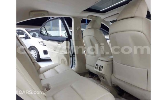 Buy Import Lexus ES White Car in Import - Dubai in Zambia Buy Import Lexus ES White Car in Import - Dubai in Zambia