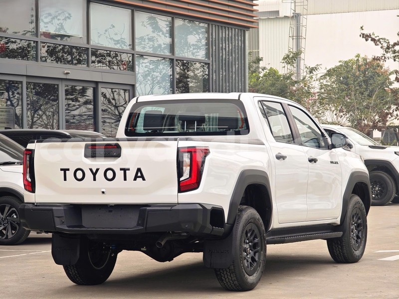 Big with watermark toyota hilux zambia lusaka 35240