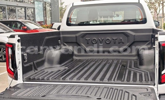 Buy New Toyota Hilux White Car in Lusaka in Zambia Buy New Toyota Hilux White Car in Lusaka in Zambia