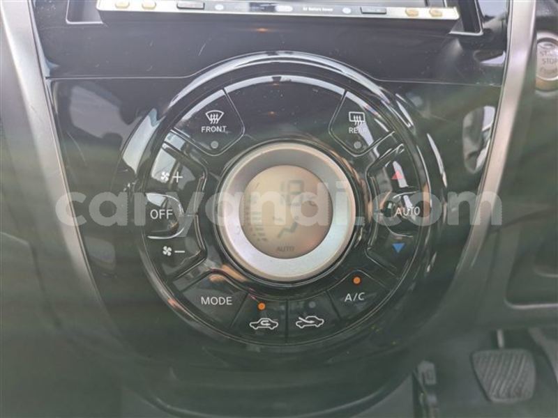 Big with watermark nissan note zambia lusaka 35272