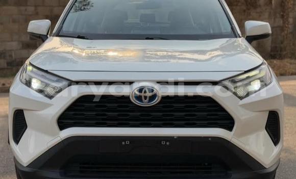 Buy Used Toyota RAV4 White Car in Lusaka in Zambia