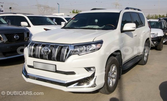 Acheter Import Voiture Toyota Prado Blanc à Import - Dubai, Zambie Acheter Import Voiture Toyota Prado Blanc à Import - Dubai, Zambie