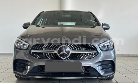 Buy Used Mercedes-Benz E200 Silver Car in Chambishi in Copperbelt Buy Used Mercedes-Benz E200 Silver Car in Chambishi in Copperbelt