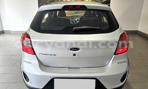 Buy Used Ford Fiesta White Car in Chambishi in Copperbelt Buy Used Ford Fiesta White Car in Chambishi in Copperbelt