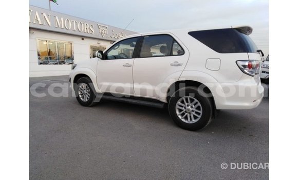 Buy Import Toyota Fortuner White Car in Import - Dubai in Zambia Buy Import Toyota Fortuner White Car in Import - Dubai in Zambia