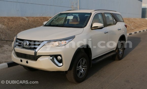 Acheter Import Voiture Toyota Fortuner Noir à Import - Dubai, Zambie Acheter Import Voiture Toyota Fortuner Noir à Import - Dubai, Zambie