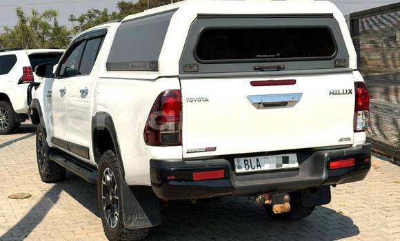 Buy Used Toyota Hilux White Car in Lusaka in Zambia Buy Used Toyota Hilux White Car in Lusaka in Zambia