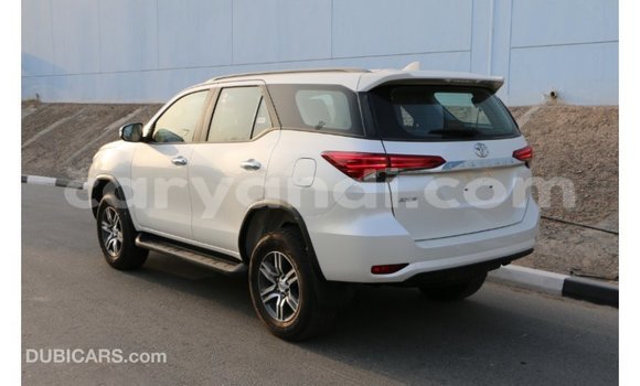 Acheter Import Voiture Toyota Fortuner Noir à Import - Dubai, Zambie Acheter Import Voiture Toyota Fortuner Noir à Import - Dubai, Zambie