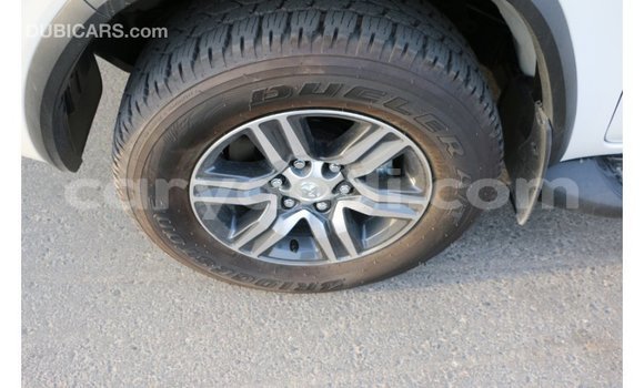 Acheter Import Voiture Toyota Fortuner Noir à Import - Dubai, Zambie Acheter Import Voiture Toyota Fortuner Noir à Import - Dubai, Zambie