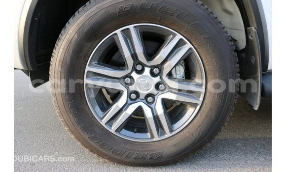 Acheter Import Voiture Toyota Fortuner Noir à Import - Dubai, Zambie Acheter Import Voiture Toyota Fortuner Noir à Import - Dubai, Zambie