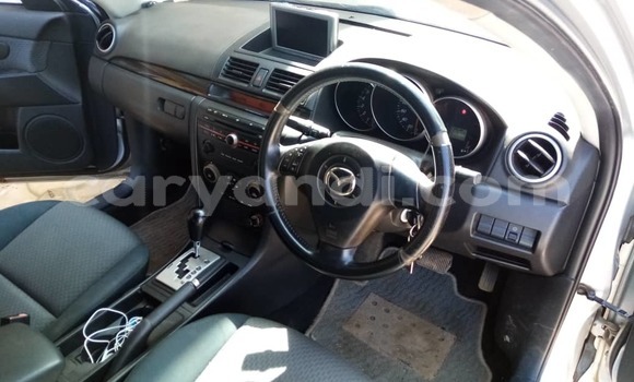Acheter Occasion Voiture Mazda Axela Gris à Lusaka, Zambie Acheter Occasion Voiture Mazda Axela Gris à Lusaka, Zambie