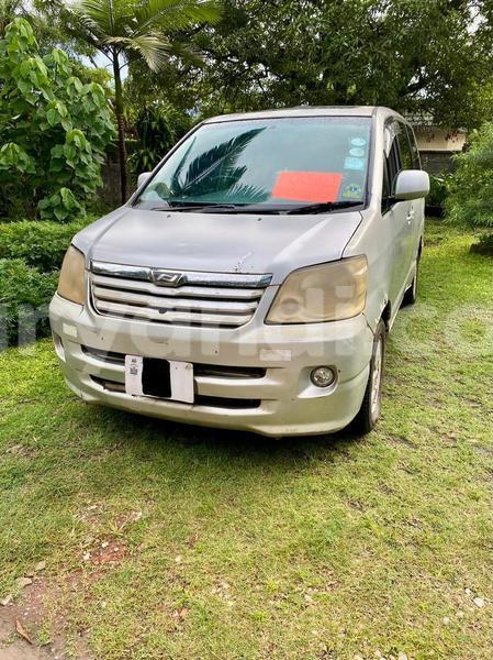 Big with watermark toyota noah zambia kitwe 36092