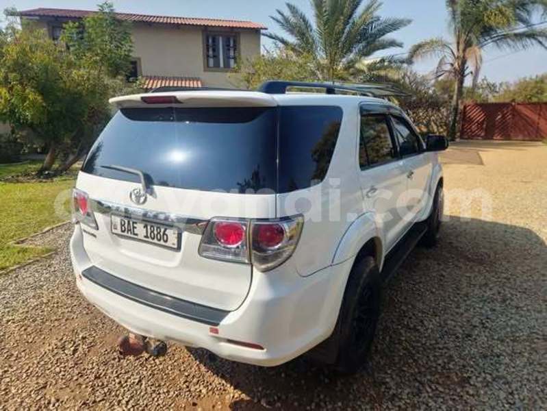 Big with watermark toyota fortuner zambia lusaka 36104