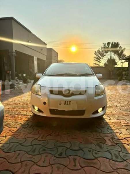 Big with watermark toyota yaris zambia lusaka 36107