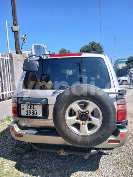 Big with watermark toyota land cruiser prado zambia lusaka 36117