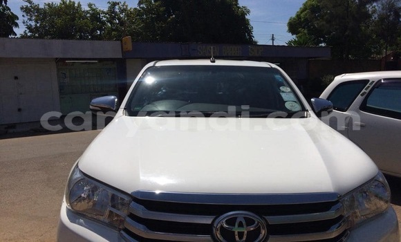Tenga Tsaru Toyota Hilux Chena Mota in Lusaka in Zambia Tenga Tsaru Toyota Hilux Chena Mota in Lusaka in Zambia
