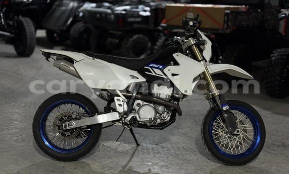 Buy Used Suzuki DR-Z White Bike in Lusaka in Zambia
