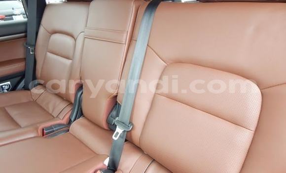 Acheter Import Voiture Toyota Land Cruiser Blanc à Chililabombwe, Copperbelt Acheter Import Voiture Toyota Land Cruiser Blanc à Chililabombwe, Copperbelt