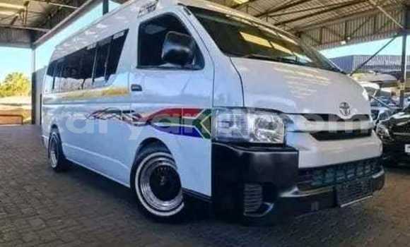 Buy Used Toyota Coaster White Car in Chambishi in Copperbelt