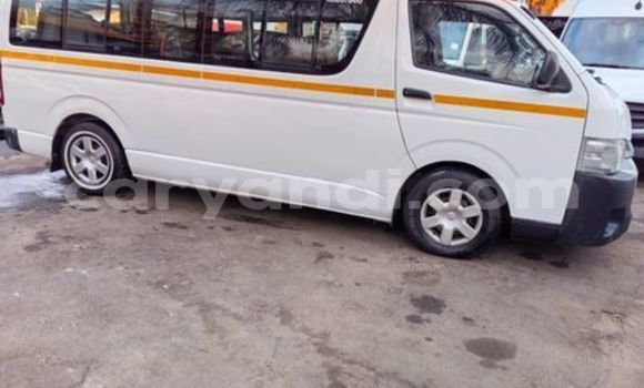 Buy Used Toyota Coaster White Car in Chililabombwe in Copperbelt Buy Used Toyota Coaster White Car in Chililabombwe in Copperbelt