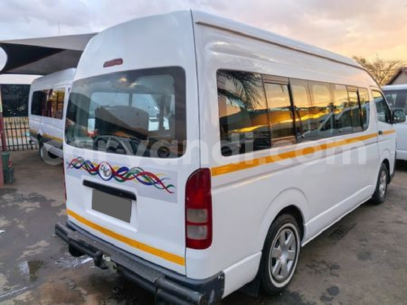 Big with watermark toyota coaster copperbelt chililabombwe 36508