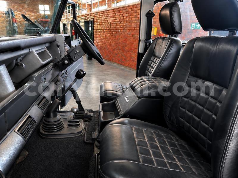 Big with watermark land rover defender zambia chipata 36510
