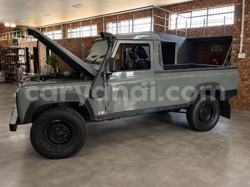 Big with watermark land rover defender zambia chipata 36510