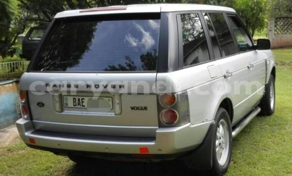Buy Used Land Rover Range Rover Vogue Silver Car in Lusaka in Zambia Buy Used Land Rover Range Rover Vogue Silver Car in Lusaka in Zambia