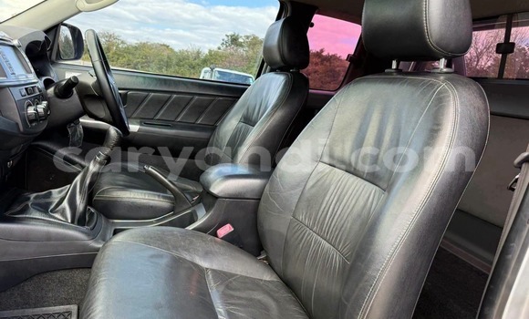 Buy Used Toyota Hilux Silver Car in Chambishi in Copperbelt Buy Used Toyota Hilux Silver Car in Chambishi in Copperbelt