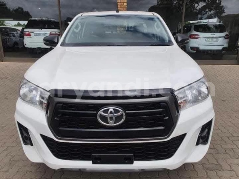 Big with watermark toyota hilux lusaka chilanga 36656