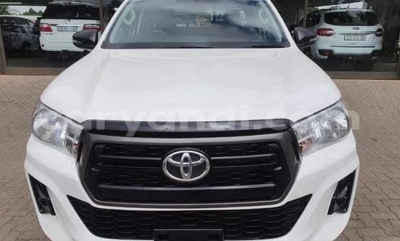 Buy Used Toyota Hilux White Car in Chilanga in Lusaka Buy Used Toyota Hilux White Car in Chilanga in Lusaka