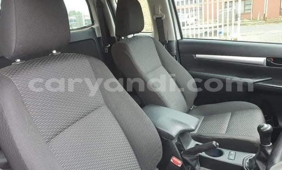 Buy Used Toyota Hilux White Car in Chilanga in Lusaka Buy Used Toyota Hilux White Car in Chilanga in Lusaka