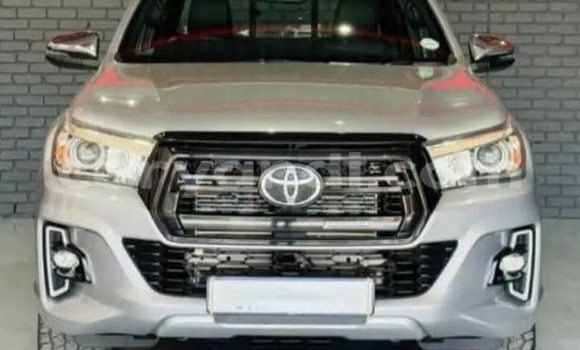 Buy Used Toyota Hilux Silver Car in Chingola in Zambia Buy Used Toyota Hilux Silver Car in Chingola in Zambia
