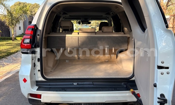 Buy Used Toyota Land Cruiser Prado White Car in Lusaka in Zambia