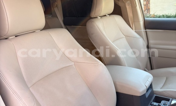Buy Used Toyota Land Cruiser Prado White Car in Lusaka in Zambia Buy Used Toyota Land Cruiser Prado White Car in Lusaka in Zambia