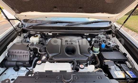 Buy Used Toyota Land Cruiser Prado White Car in Lusaka in Zambia Buy Used Toyota Land Cruiser Prado White Car in Lusaka in Zambia
