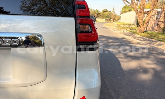 Buy Used Toyota Land Cruiser Prado White Car in Lusaka in Zambia Buy Used Toyota Land Cruiser Prado White Car in Lusaka in Zambia