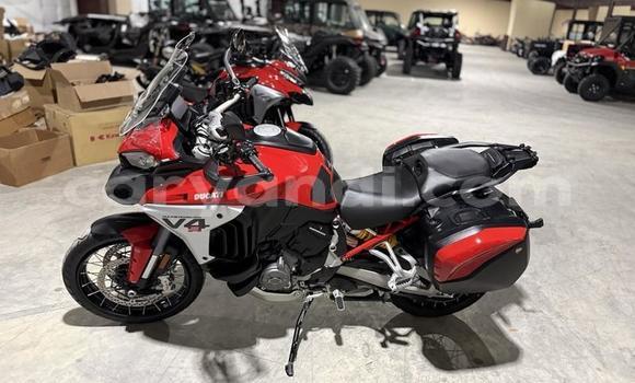 Nunua Ilio tumika Ducati Multistrada Nyingine Bike ndani ya Livingstone nchini Zambia Nunua Ilio tumika Ducati Multistrada Nyingine Bike ndani ya Livingstone nchini Zambia