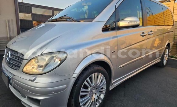 Buy Used Mercedes‒Benz Viano Silver Car in Sesheke in Western Buy Used Mercedes‒Benz Viano Silver Car in Sesheke in Western