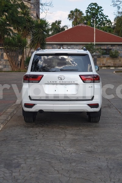 Big with watermark toyota land cruiser zambia lusaka 36966
