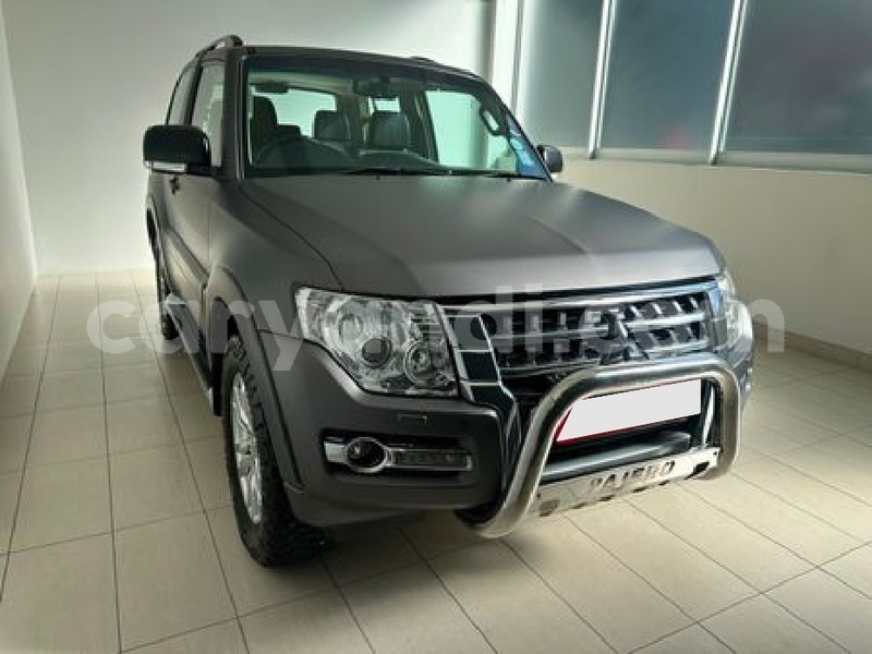 Big with watermark mitsubishi pajero zambia chipata 37090