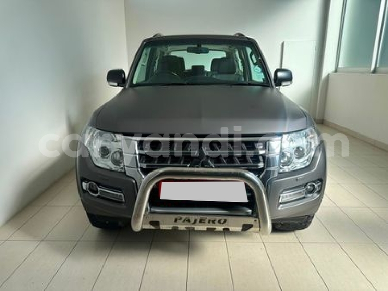 Big with watermark mitsubishi pajero zambia chipata 37090