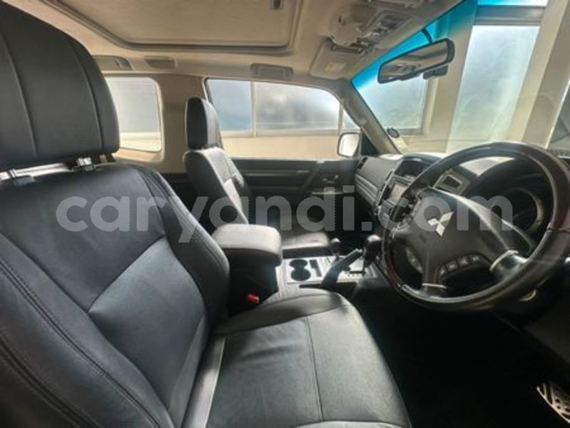 Big with watermark mitsubishi pajero zambia chipata 37090