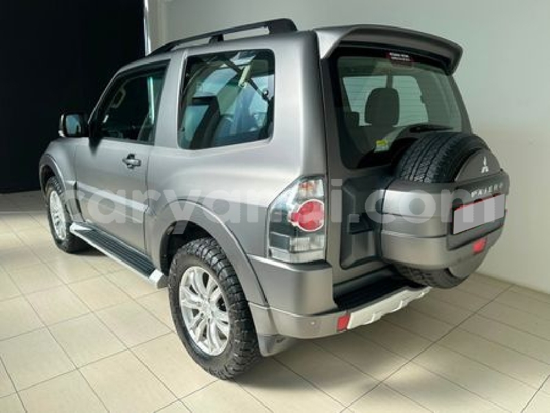 Big with watermark mitsubishi pajero zambia chipata 37090