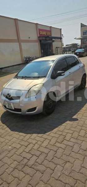 Big with watermark toyota vitz zambia lusaka 37514