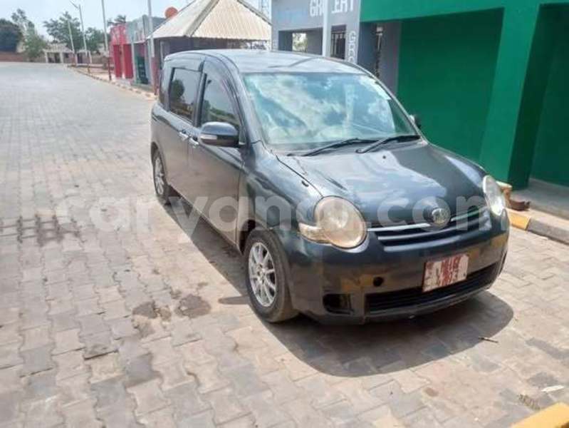 Big with watermark toyota sienta zambia lusaka 37515