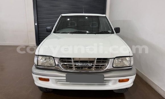 Buy Used Isuzu KB White Car in Chambishi in Copperbelt Buy Used Isuzu KB White Car in Chambishi in Copperbelt